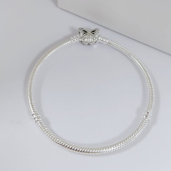 Pandora Moments Butterfly Clasp Snake Chain Bracelet - Picture 2 of 7